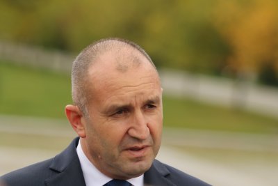 Радев и Пендаровски обсъдиха условията за преговори за членство на Р. Северна Македония в ЕС