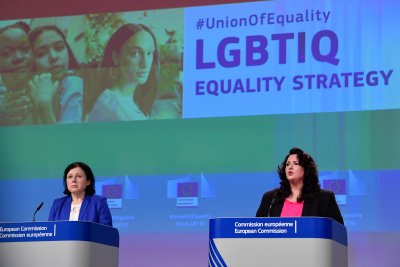 Брюксел представи мерки за правата на ЛГБТИК-хората в Европа