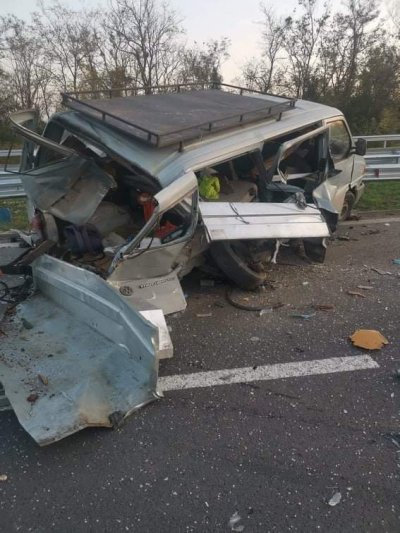 Двама пострадаха при тежка катастрофа на магистрала "Хемус"