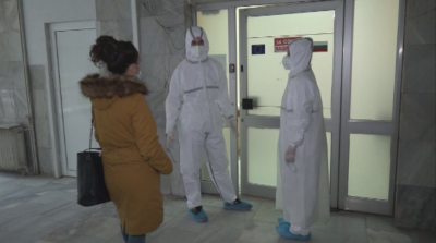 Студенти влязоха като доброволци в болницата в Свищов