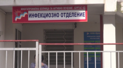 Щабът в Бургас предлага да се обособят четири "чисти от коронавирус" болници