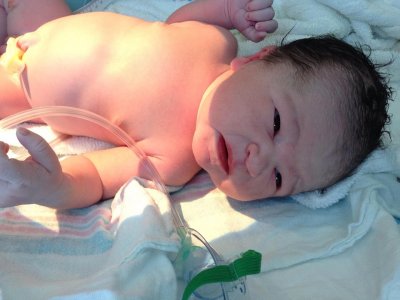 Бебе се роди от ембрион, замразен преди 27 години