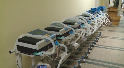 Дариха апарати за обдишване и 100 000 маски на три болници в Пловдив