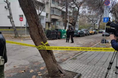 Трима души са намерени мъртви в апартамент във Варна