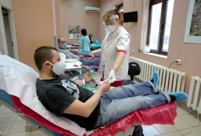 Националният кръвен център с призив за повече дарители