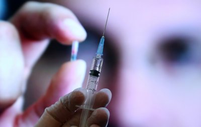 33% от медицинския персонал в страната са заявили желание да се ваксинират