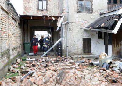 Нови трусове в Хърватия, екипите още издирват затрупани хора под руините