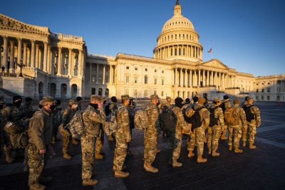 Извънредно положение във Вашингтон, очакват мащабни протести около клетвата на Байдън