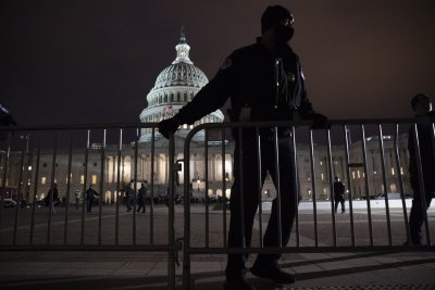 Полицейският час във Вашингтон ще е в сила до 21 януари