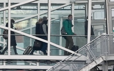 Навални се връща в Русия! Пренасочиха полета му към друго летище