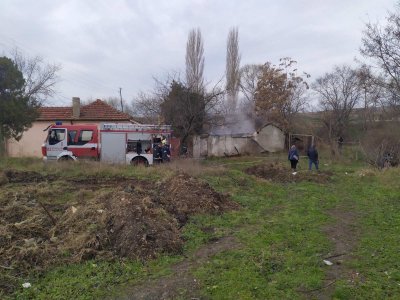 Мъж загина при пожар в Бургас