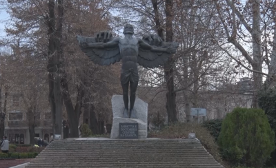 В Хасково си имат Паметник на завистта