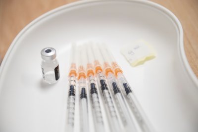 Започва записването при лични лекари на желаещите ваксиниране