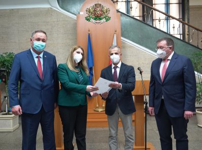 Д-р Абдулах Заргар получи официално българско гражданство