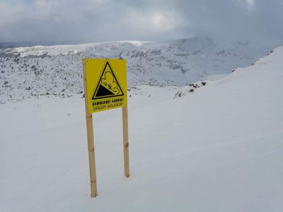 Нови табели предупреждават за лавини в района на Рилските езера