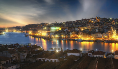Португалия въвежда от полунощ изискване за негативен PCR при влизане в страната