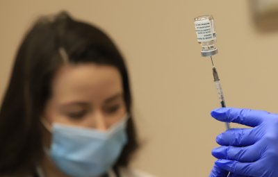 Започна ваксинацията на учителите в Благоевградско