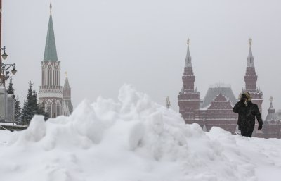 Люта зима в Москва, температурите паднаха до минус 30 по Целзий