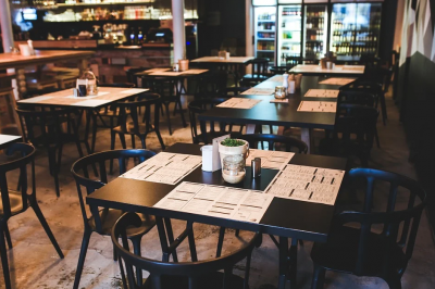 Ресторанти в големите градове са в очакване на първите си клиенти