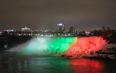 Исторически момент: Ниагарският водопад светна в цветовете на българския флаг