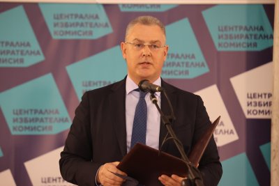 ЦИК изтегли жребия за реда на представяне на кандидатите в предизборната кампания по БНТ и БНР
