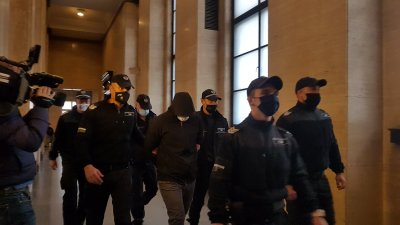 Оставиха в ареста обвиняемия за катастрофата с Милен Цветков