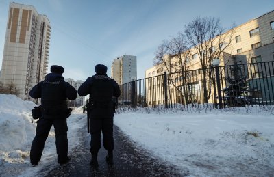 Полицията в Москва задържа около 200 души участници във форум