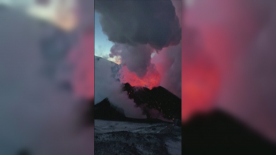 Изригна вулкан на полуостров Камчатка