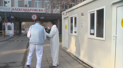Александровска болница възобновява ваксинирането на хората от електронния регистър