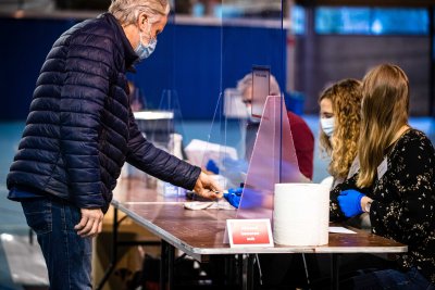 Тридневното гласуване на парламентарните избори в Нидерландия стартира Страната е