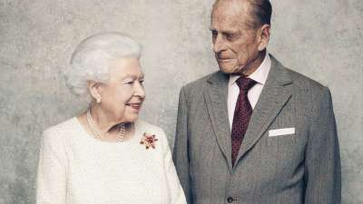 99 годишният принц Филип съпруг на кралица Елизабет II напусна болницата