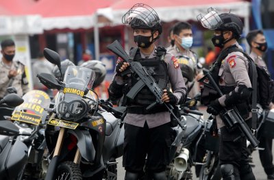 Един от атентаторите в Индонезия е член на мрежа, поддръжник на "Ислямска държава"