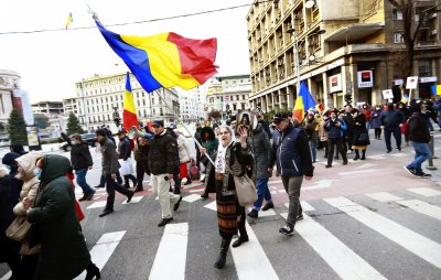В Румъния продължават протестите срещу ограничителните мерки срещу COVID 19 Въпросът раздели