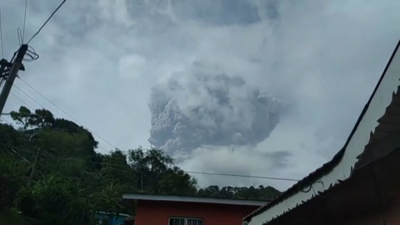 Нова експлозивна активност на вулкана на карибския остров Сейнт Винсент