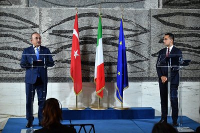 Дипломатически скандал Турция - Италия, спряха сделка за хеликоптери