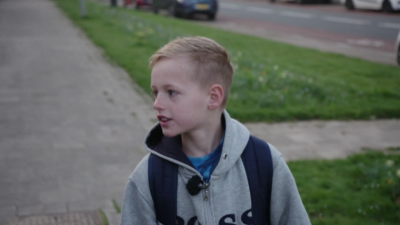 10 годишното нидерландско момче Джонатан изпълни 40 дневно предизвикателство да ходи всеки