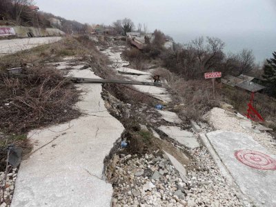 Възстановяват изоставен живописен път между Варна и Златни пясъци
