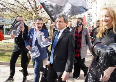 ВМРО на протест пред НС и Президентството заради промените в Изборния кодекс