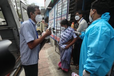 Втори пореден ден Индия регистрира най голям брой заразени с коронавирус