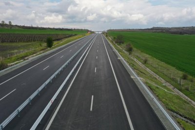 До 9 май ще има две ленти за София и една за Бургас при надлеза при 159-и км от АМ "Тракия"