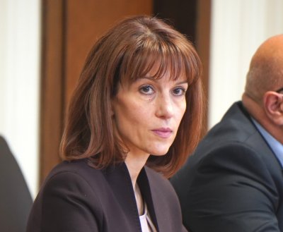 Камелия Нейкова е новият председател на Централната избирателна комисия Тя