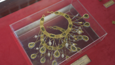 Една от най бляскавите находки на българското средновековие Преславското златно съкровище