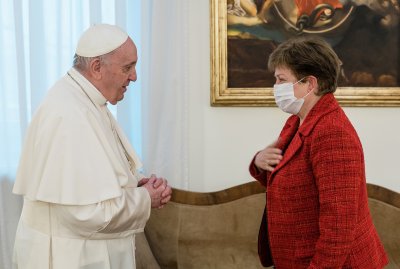 Кристалина Георгиева се срещна с папа Франциск