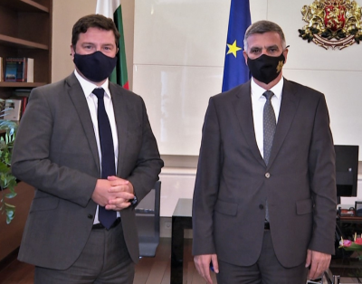 Министър председателят Стефан Янев проведе среща с посланика на Великобритания Роб