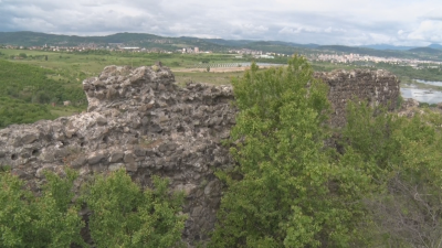За първи път археологически разкопки на средновековната крепост Вишеград