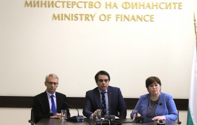 До средата на май предишното правителство е изхарчило 1 млрд