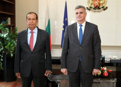 Министър председателят Стефан Янев проведе среща с посланика на Обединените арабски