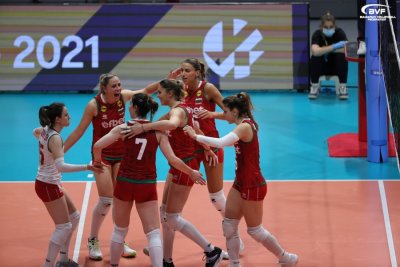 Волейболистките играят две контроли с Турция