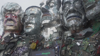 Създадоха огромна скулптура от отпадъци на лидерите от Г-7