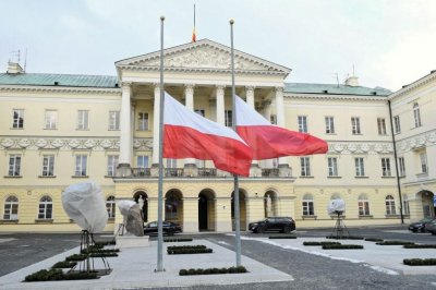 Мащабна кибератака насочена към висши полски политици по рано тази година